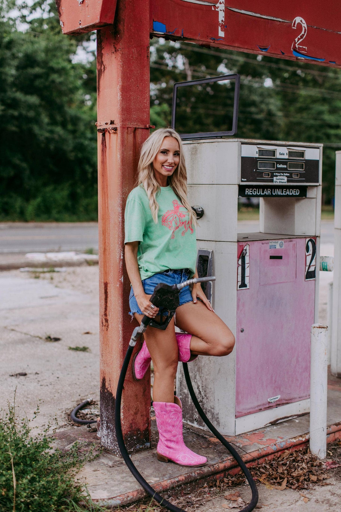 MK431 Neon Rodeo Embroidered Crop Top: 1XL / Neon Green