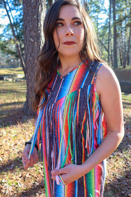 MK018 So Serape Sleeveless Fringe Detail Top: S / Serape