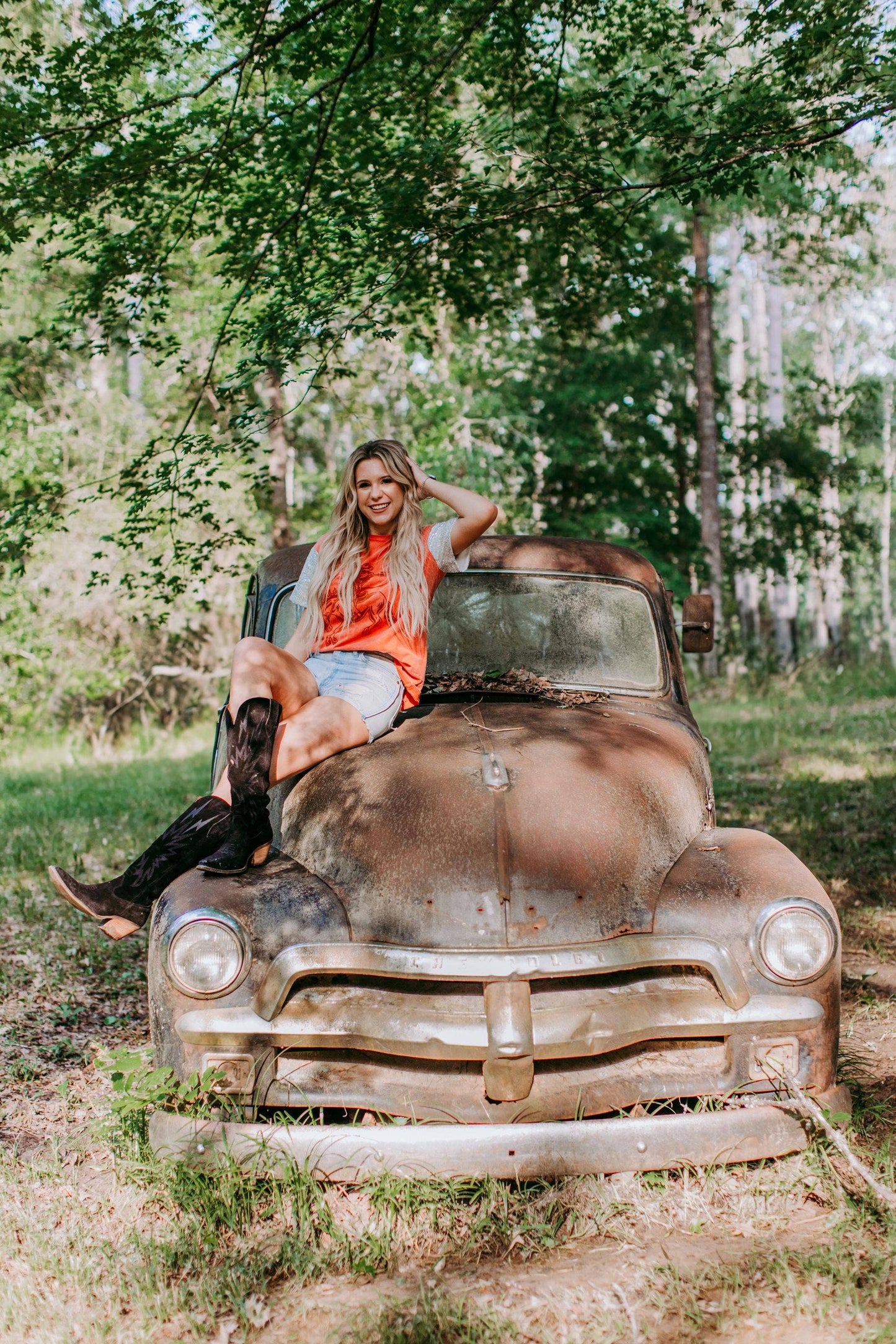 MK347 Cowboy Sequin Sleeve Tee: Orange / XL