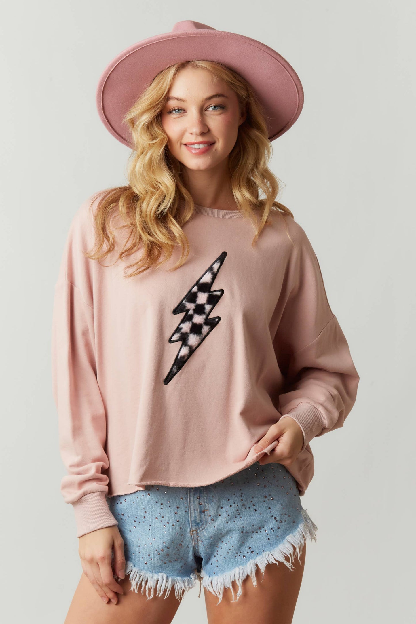 Thunder Checker Patch Knit Sweatshirt: BLUSH / S