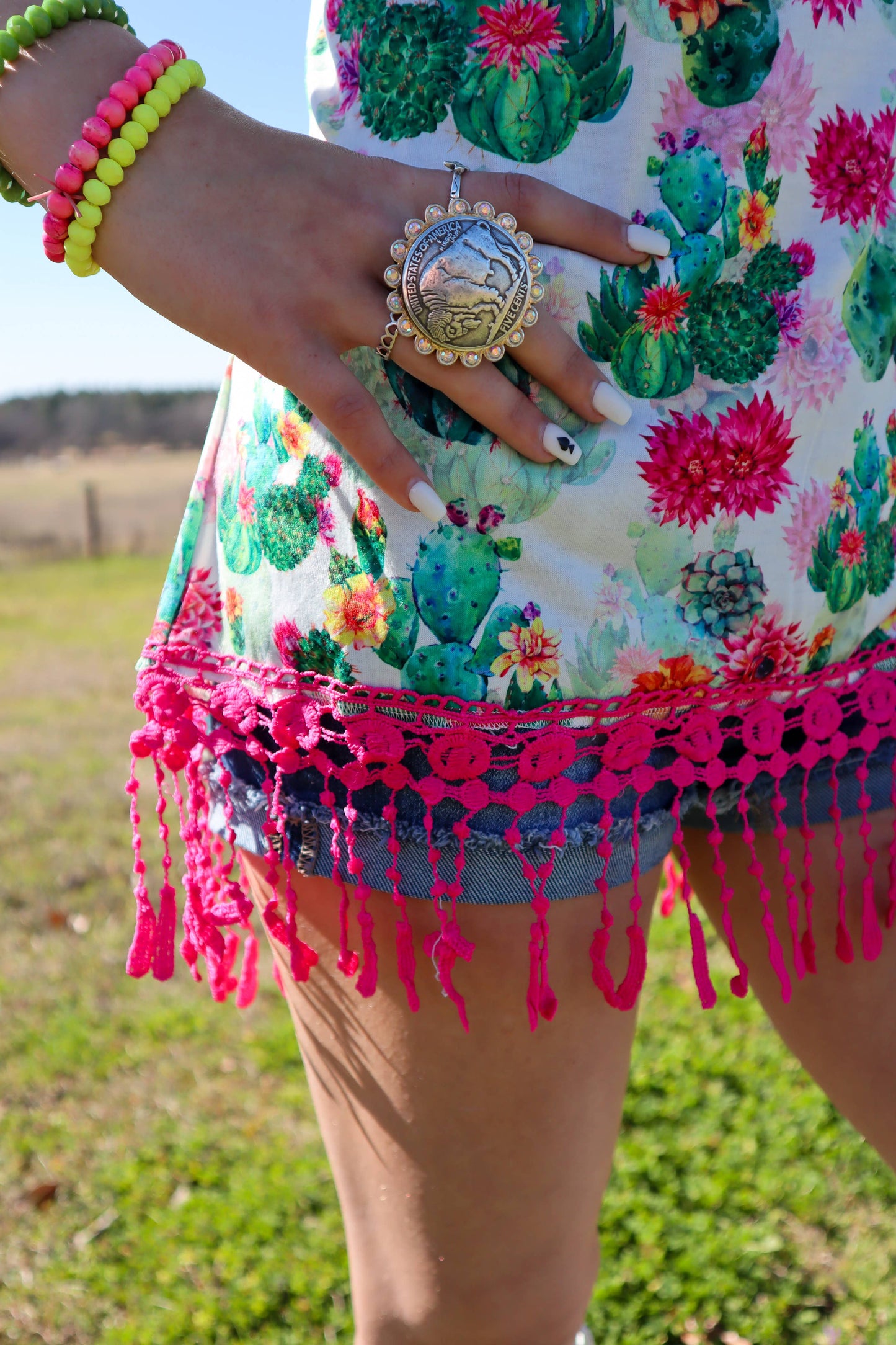 MK041 Colorado Ranger Crochet Trim Halter Tank - 3 Colors: S / AZTEC