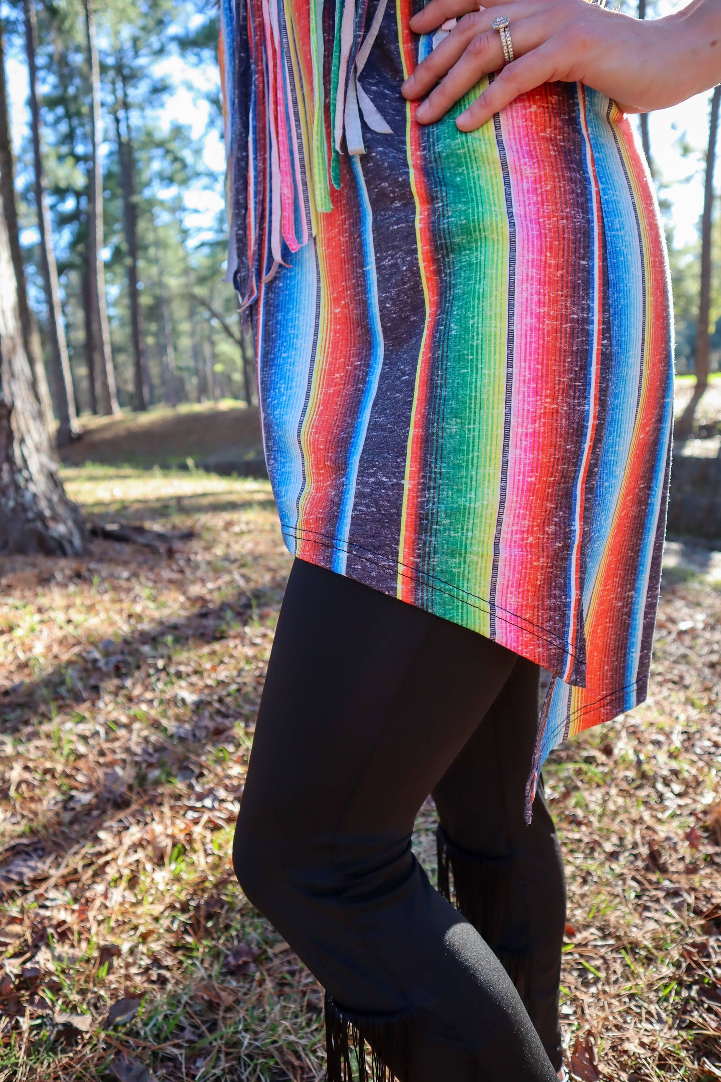 MK018 So Serape Sleeveless Fringe Detail Top: S / Serape