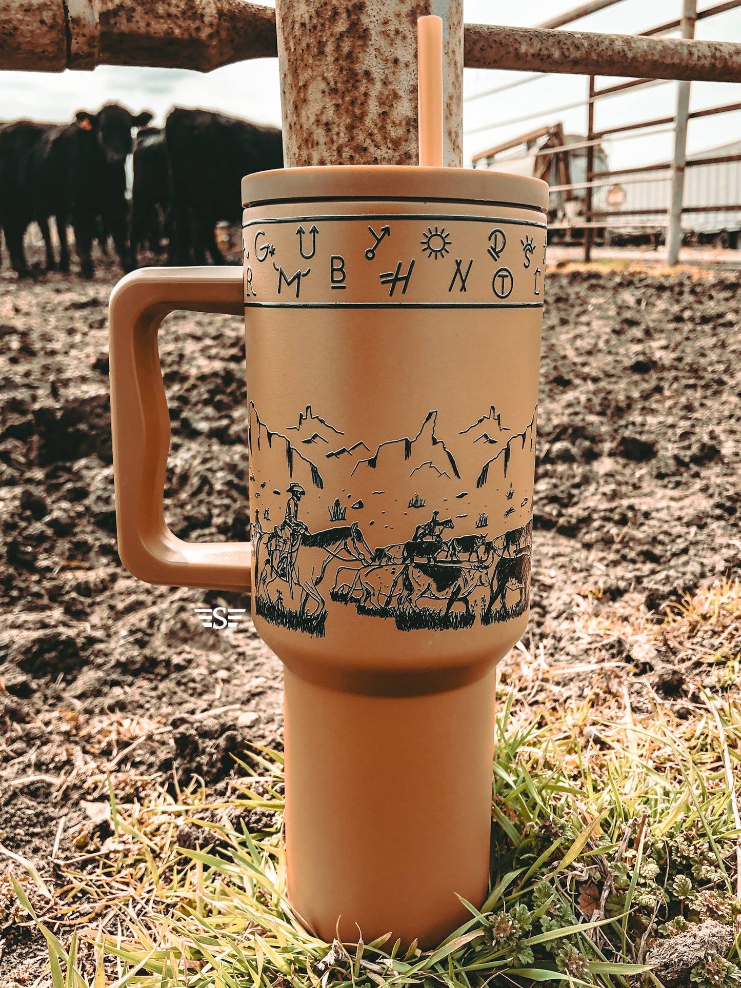 Cattle Drive 40oz Cup: Black