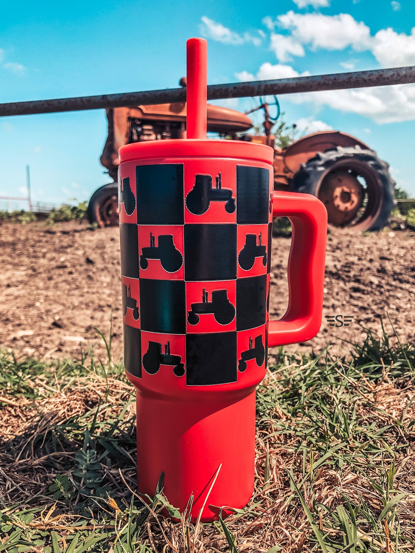 Kids 24oz Western Tumbler: Red Checked Tractor