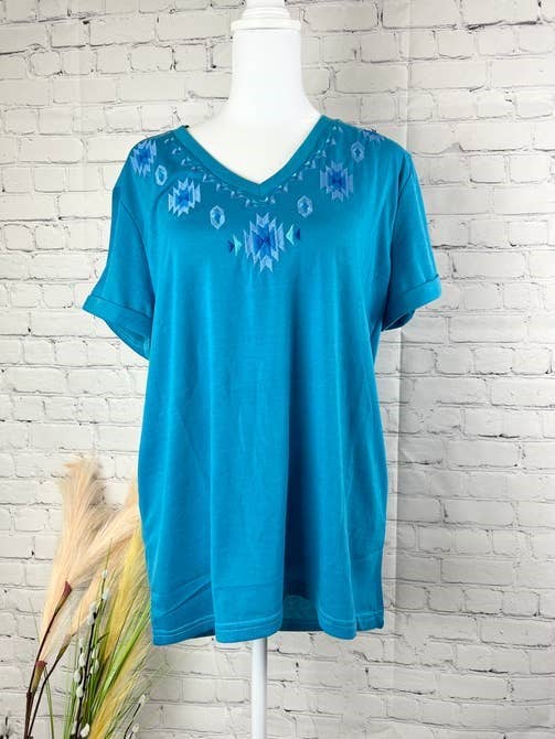 MK032 Battise Tonal Embroidered V-Neck Tee - 3 Colors: L / Jade